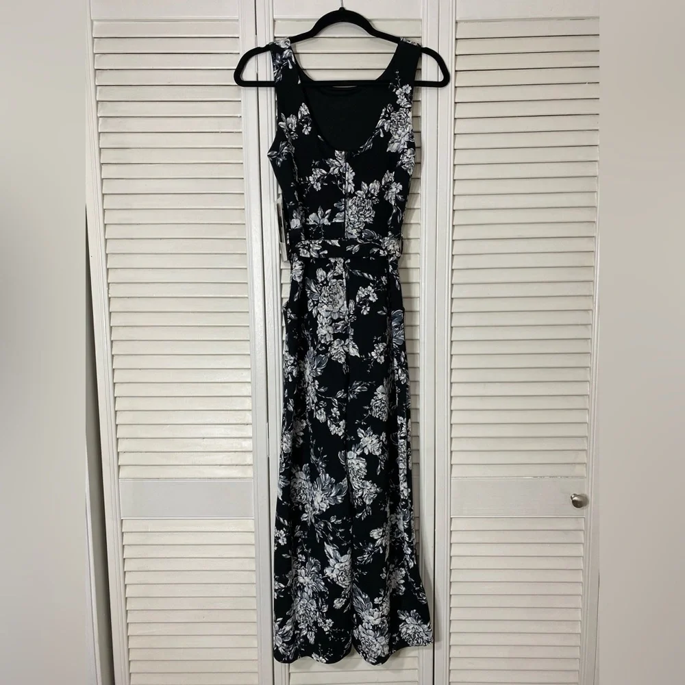 NWT Medium Honey and Rosie Floral Black White Gray Blue Romper Jumpsuit - Picture 3 of 7